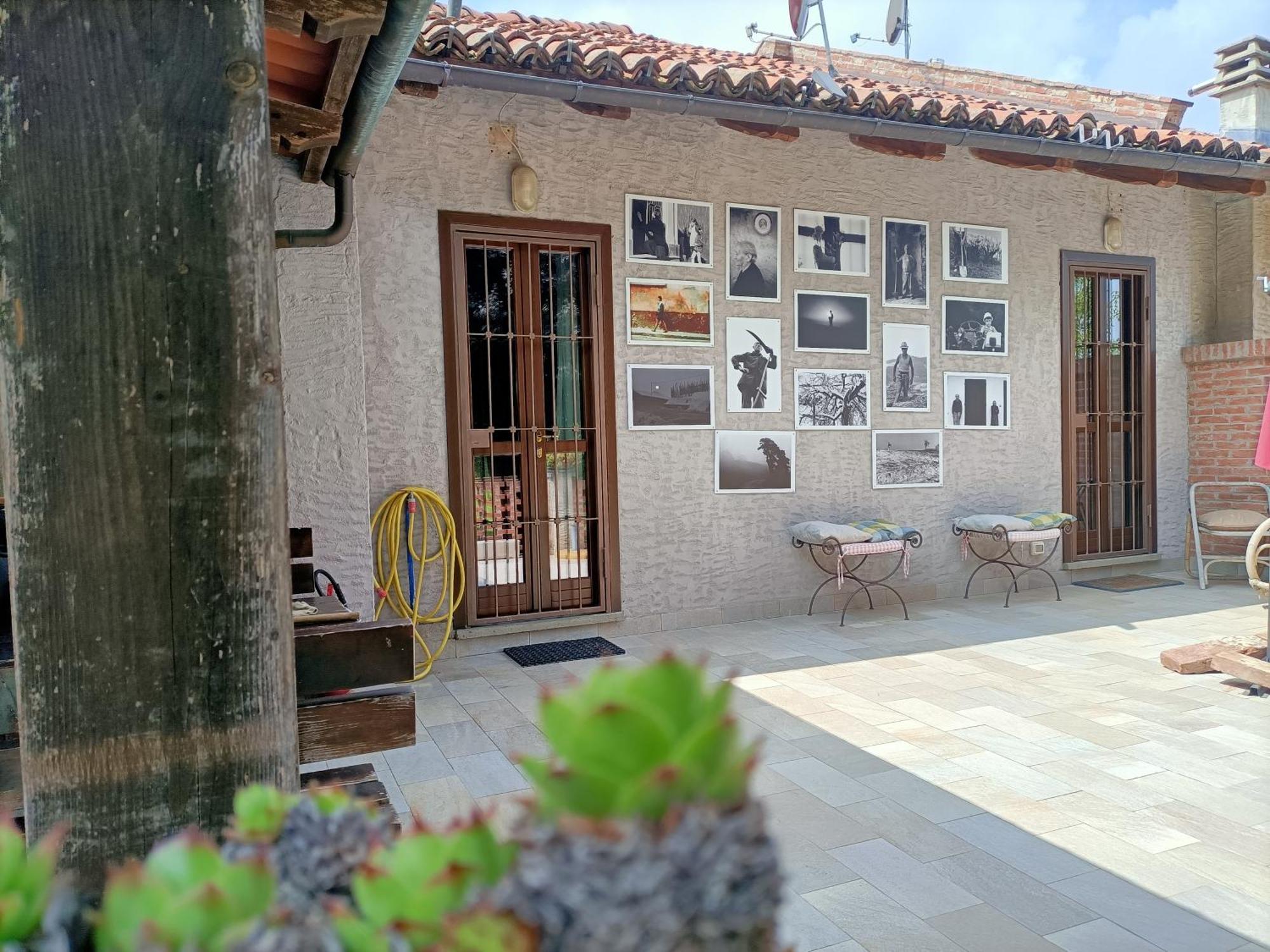 Casa Del Canta Borgomale Exteriér fotografie